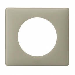 Placa de acabado clip-on...