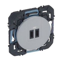 Double plug USB type-C...