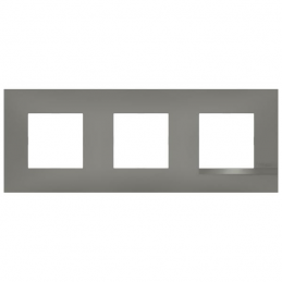 Altège placa 3 puestos nube