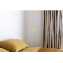 Façade M laiton brossé 3...