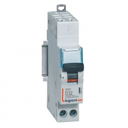 Disyuntor DNX³ 4500 -...