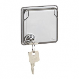 Socket outlet 2P+T with...