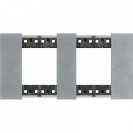 Cover plate Living Now...