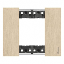 Placa de acabamento Living...