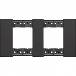 Cover plate Living Now...