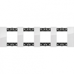 Cover plate Living Now...