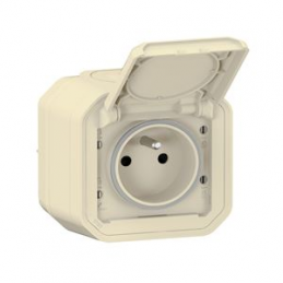 Socket outlet 2P+T...