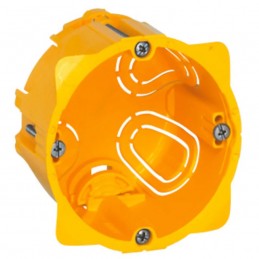 Hubcap with label holder...