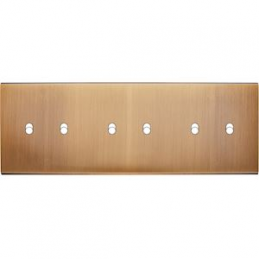 Façade Confidence laiton...