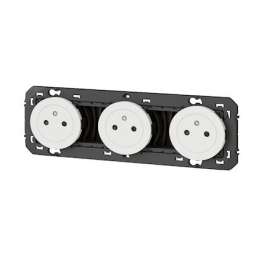 Triple socket outlet 2P+T...